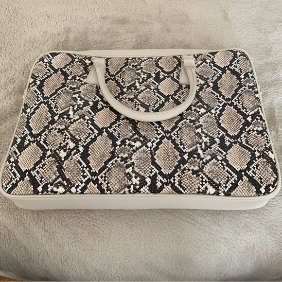 NWT WHBM Laptop Computer Bag - Picture 9 of 9